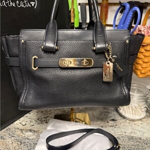 Coach Swagger 27 Black Leather Women's Bag